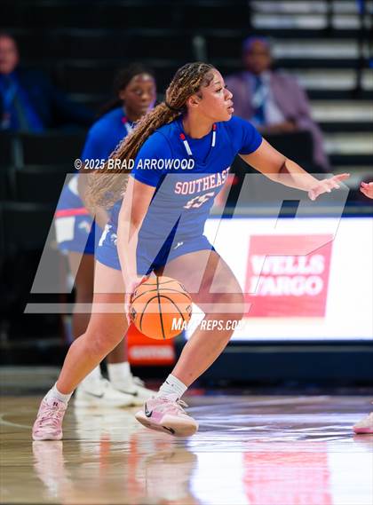 Thumbnail 2 in Seaforth vs Southeast Alamance (NCHSAA 2A Regional Final) photogallery.