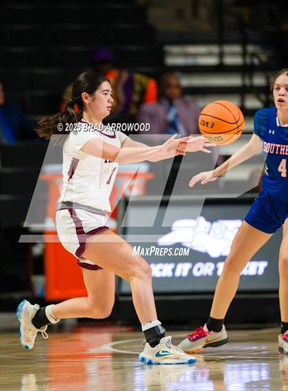 Thumbnail 3 in Seaforth vs Southeast Alamance (NCHSAA 2A Regional Final) photogallery.