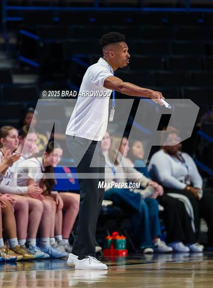 Thumbnail 3 in Seaforth vs Southeast Alamance (NCHSAA 2A Regional Final) photogallery.