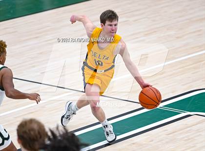 Thumbnail 3 in Delta @ Pendleton Heights photogallery.