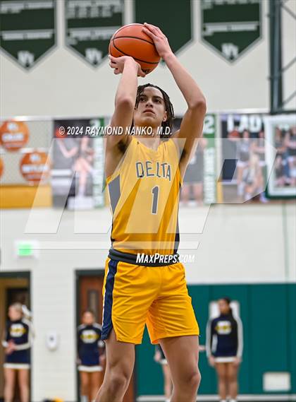 Thumbnail 2 in Delta @ Pendleton Heights photogallery.