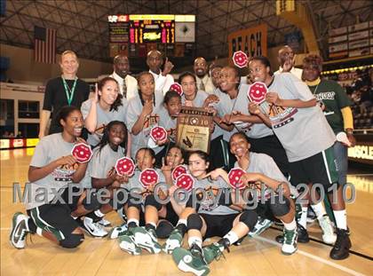 Thumbnail 3 in Agoura vs. Inglewood (CIF SS D3AA Final) photogallery.