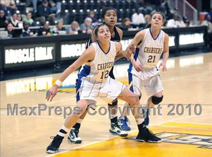 Thumbnail 2 in Agoura vs. Inglewood (CIF SS D3AA Final) photogallery.