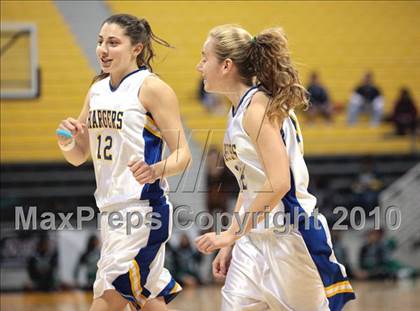 Thumbnail 2 in Agoura vs. Inglewood (CIF SS D3AA Final) photogallery.