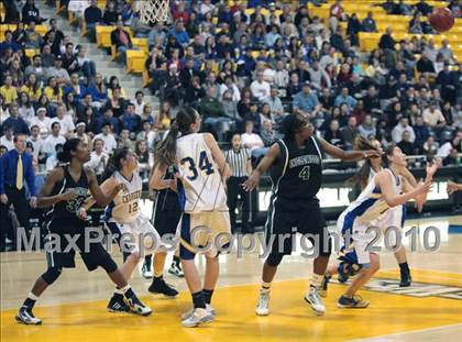 Thumbnail 1 in Agoura vs. Inglewood (CIF SS D3AA Final) photogallery.