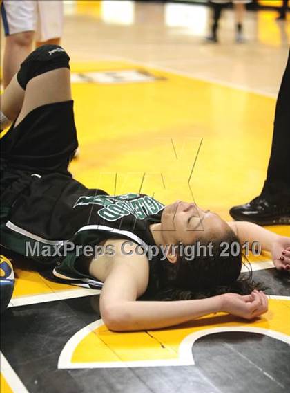 Thumbnail 3 in Agoura vs. Inglewood (CIF SS D3AA Final) photogallery.