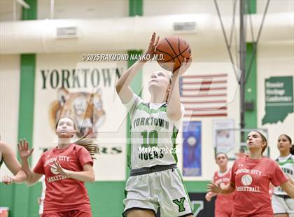 Thumbnail 2 in Union City @ Yorktown photogallery.