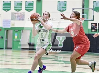 Thumbnail 3 in Union City @ Yorktown photogallery.