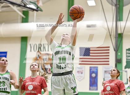 Thumbnail 3 in Union City @ Yorktown photogallery.