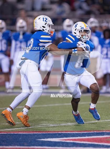 Thumbnail 3 in Greenwood @ Senatobia (MHSAA 4A Round 1) photogallery.