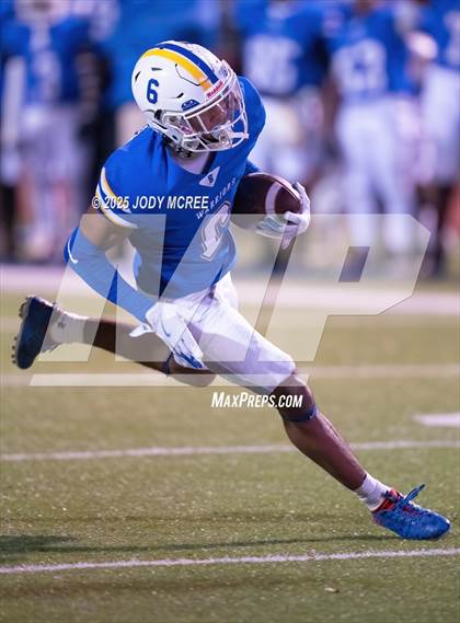 Thumbnail 1 in Greenwood @ Senatobia (MHSAA 4A Round 1) photogallery.