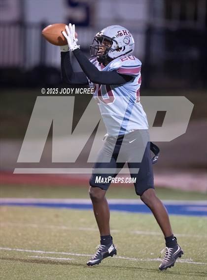 Thumbnail 2 in Greenwood @ Senatobia (MHSAA 4A Round 1) photogallery.