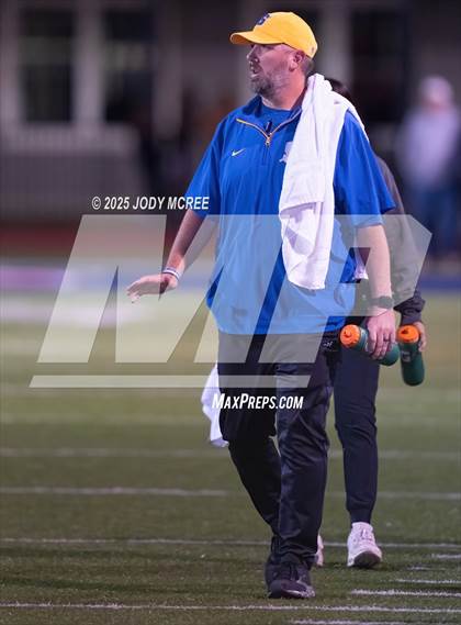 Thumbnail 1 in Greenwood @ Senatobia (MHSAA 4A Round 1) photogallery.