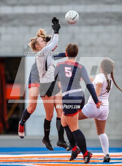 Thumbnail 1 in South @ Chaminade (CIF SS D3 Final) photogallery.