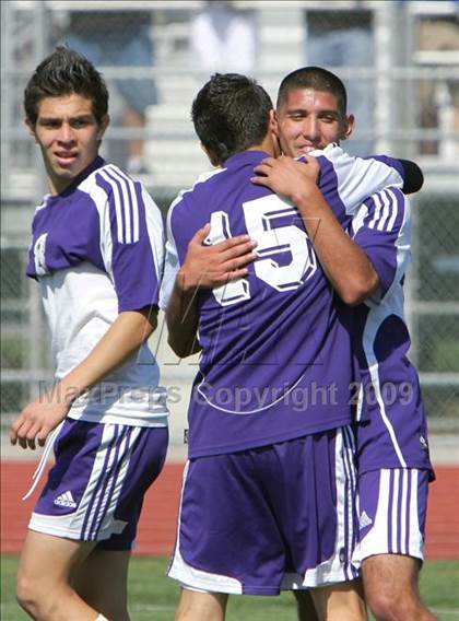 Thumbnail 2 in Mountain View vs. Silverado (CIF SS D6 Final) photogallery.