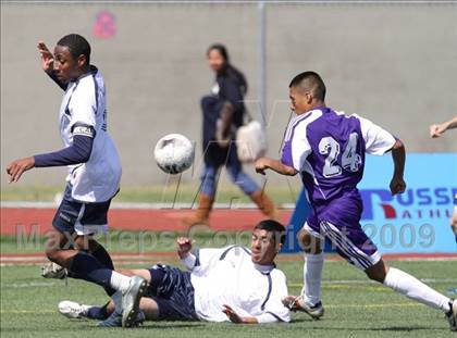 Thumbnail 2 in Mountain View vs. Silverado (CIF SS D6 Final) photogallery.