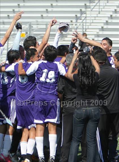Thumbnail 3 in Mountain View vs. Silverado (CIF SS D6 Final) photogallery.