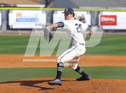 Thumbnail 2 in Mater Dei vs. St. John Bosco photogallery.