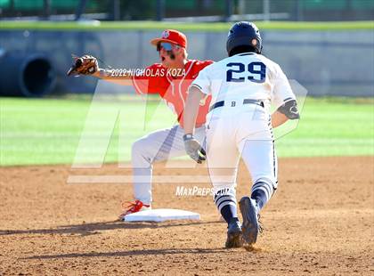 Thumbnail 3 in Mater Dei vs. St. John Bosco photogallery.