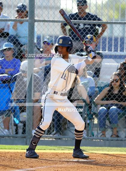 Thumbnail 2 in Mater Dei vs. St. John Bosco photogallery.