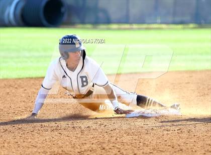 Thumbnail 2 in Mater Dei vs. St. John Bosco photogallery.