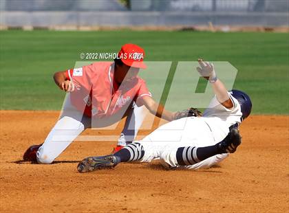 Thumbnail 2 in Mater Dei vs. St. John Bosco photogallery.