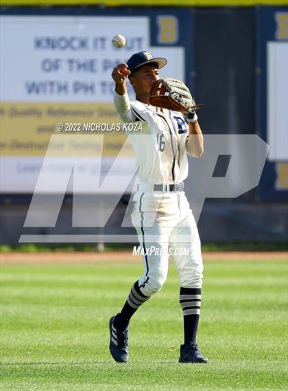 Thumbnail 3 in Mater Dei vs. St. John Bosco photogallery.