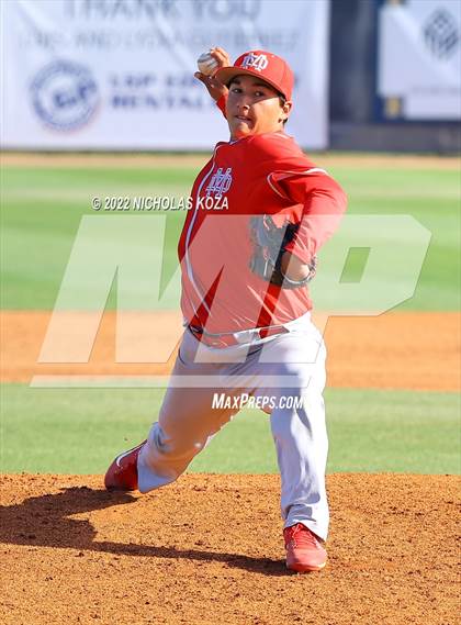 Thumbnail 3 in Mater Dei vs. St. John Bosco photogallery.