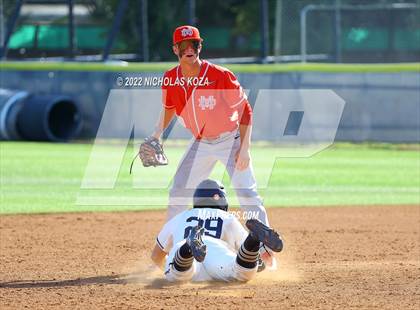 Thumbnail 3 in Mater Dei vs. St. John Bosco photogallery.