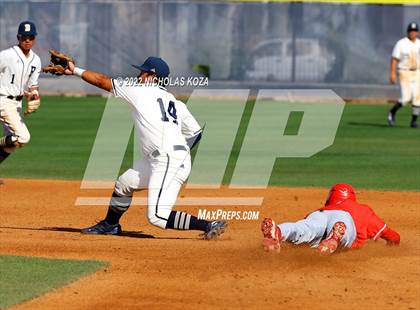 Thumbnail 3 in Mater Dei vs. St. John Bosco photogallery.
