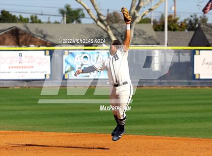 Thumbnail 1 in Mater Dei vs. St. John Bosco photogallery.