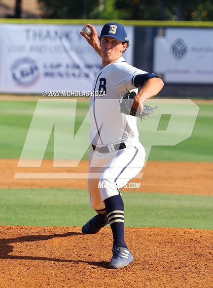 Thumbnail 3 in Mater Dei vs. St. John Bosco photogallery.