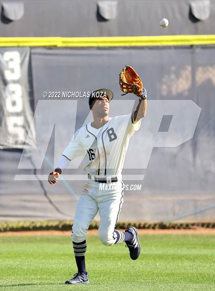 Thumbnail 2 in Mater Dei vs. St. John Bosco photogallery.