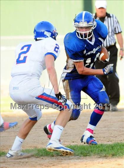Thumbnail 3 in Coginchaug @ Lewis Mills photogallery.
