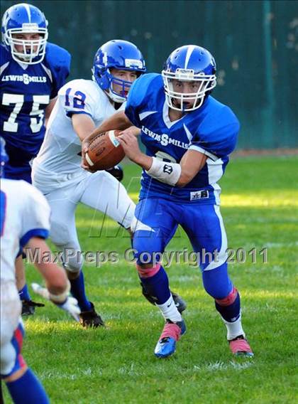 Thumbnail 1 in Coginchaug @ Lewis Mills photogallery.