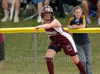 Thumbnail 2 in Aquinas vs East Hampton (NYSPHSAA Class A Semifinal) photogallery.