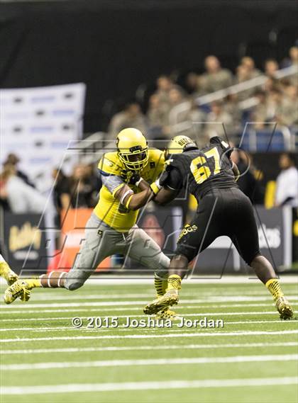 Thumbnail 3 in US Army All American Bowl photogallery.
