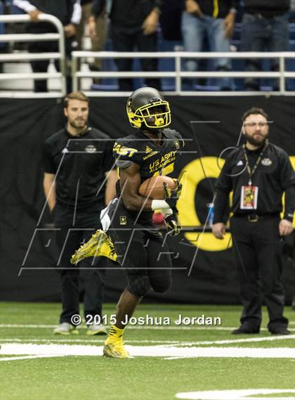 Thumbnail 3 in US Army All American Bowl photogallery.