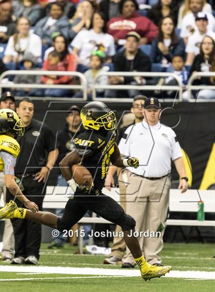 Thumbnail 2 in US Army All American Bowl photogallery.