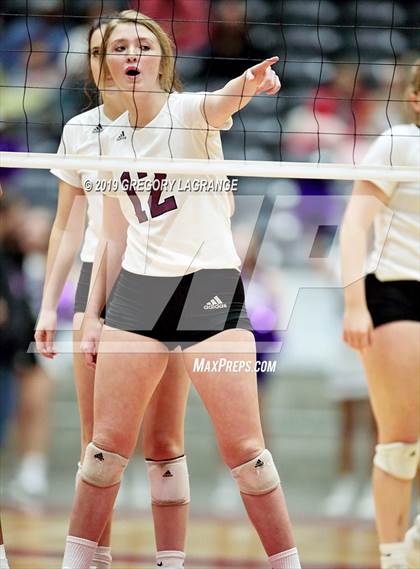 Thumbnail 3 in Fulshear vs Hereford (UIL 4A Final) photogallery.