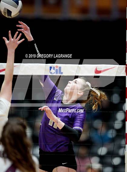 Thumbnail 1 in Fulshear vs Hereford (UIL 4A Final) photogallery.