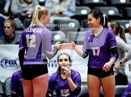 Thumbnail 2 in Fulshear vs Hereford (UIL 4A Final) photogallery.