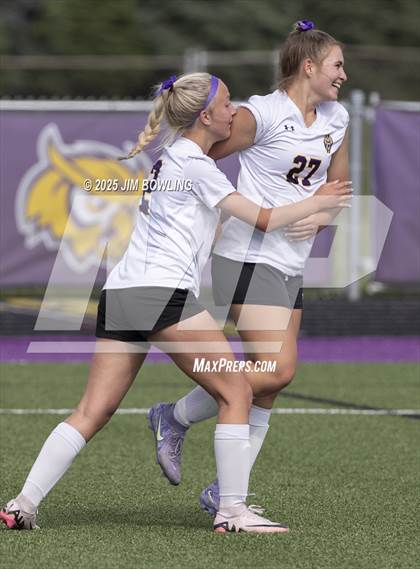 Thumbnail 1 in Monticello vs. Williamsville (IHSA 1A Sectional Final) photogallery.