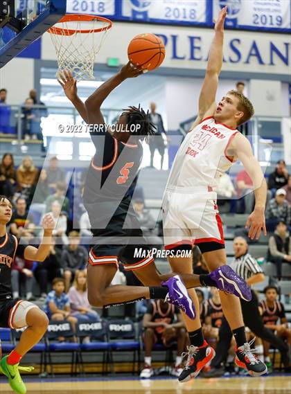 Thumbnail 2 in Wasatch Academy vs. American Fork (5 for the Fight Hoopfest) photogallery.