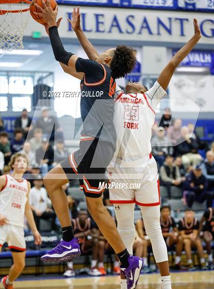Thumbnail 2 in Wasatch Academy vs. American Fork (5 for the Fight Hoopfest) photogallery.