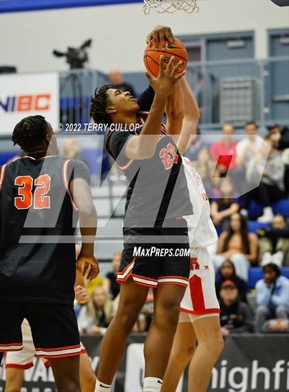 Thumbnail 3 in Wasatch Academy vs. American Fork (5 for the Fight Hoopfest) photogallery.