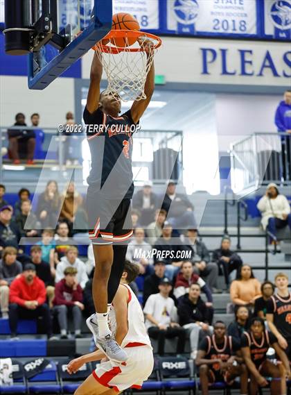 Thumbnail 3 in Wasatch Academy vs. American Fork (5 for the Fight Hoopfest) photogallery.