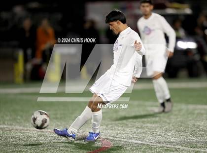 Thumbnail 1 in Sunnyside vs Salpointe Catholic (Brandon Bean Soccer Tournament) photogallery.