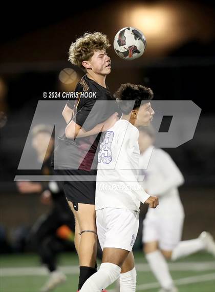 Thumbnail 1 in Sunnyside vs Salpointe Catholic (Brandon Bean Soccer Tournament) photogallery.