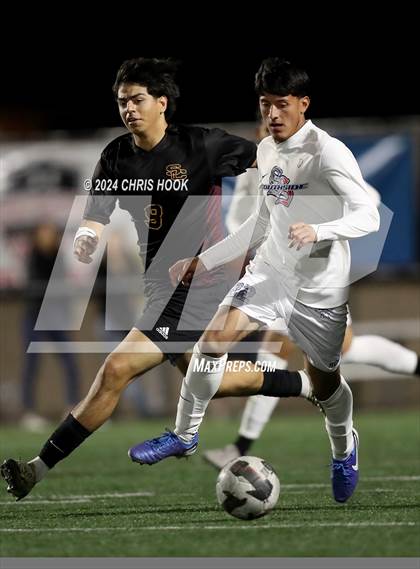 Thumbnail 3 in Sunnyside vs Salpointe Catholic (Brandon Bean Soccer Tournament) photogallery.